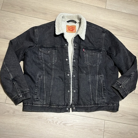 Levi's Black Denim Jean Jacket Coat with Cream Sherpa Lining Size XXL - Picture 4 of 6